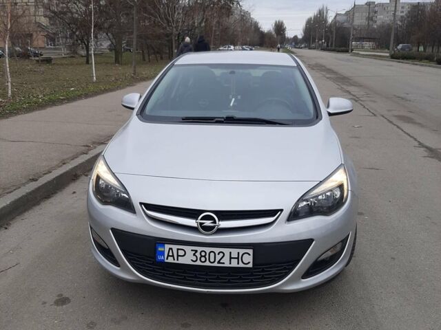 Сірий Опель Астра, об'ємом двигуна 1.4 л та пробігом 68 тис. км за 10000 $, фото 1 на Automoto.ua