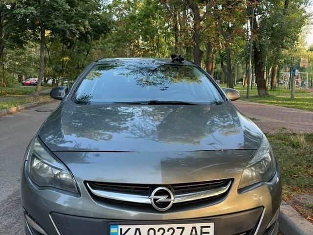 Сірий Опель Астра, об'ємом двигуна 1.36 л та пробігом 102 тис. км за 8000 $, фото 1 на Automoto.ua