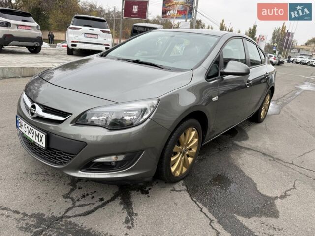 Сірий Опель Астра, об'ємом двигуна 1.4 л та пробігом 92 тис. км за 9500 $, фото 1 на Automoto.ua