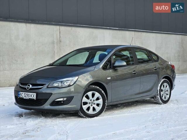 Серый Опель Астра, объемом двигателя 1.36 л и пробегом 45 тыс. км за 13999 $, фото 1 на Automoto.ua