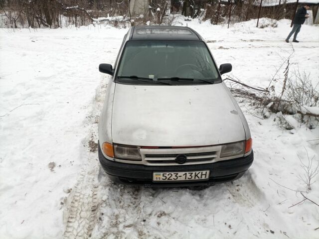 Серый Опель Астра, объемом двигателя 0 л и пробегом 2 тыс. км за 583 $, фото 1 на Automoto.ua