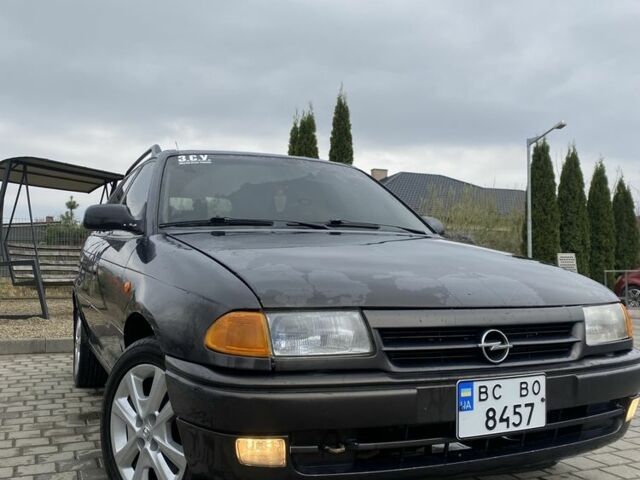 Сірий Опель Астра, об'ємом двигуна 1.6 л та пробігом 400 тис. км за 1800 $, фото 1 на Automoto.ua
