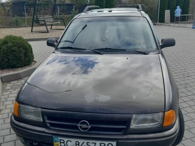 Сірий Опель Астра, об'ємом двигуна 1.6 л та пробігом 400 тис. км за 1600 $, фото 1 на Automoto.ua