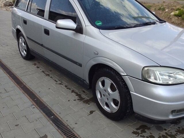 Сірий Опель Астра, об'ємом двигуна 1.6 л та пробігом 193 тис. км за 3000 $, фото 1 на Automoto.ua