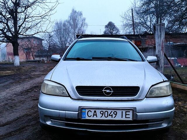 Сірий Опель Астра, об'ємом двигуна 2 л та пробігом 211 тис. км за 2999 $, фото 1 на Automoto.ua