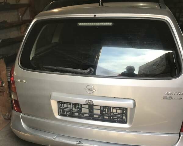 Сірий Опель Астра, об'ємом двигуна 0 л та пробігом 300 тис. км за 900 $, фото 1 на Automoto.ua