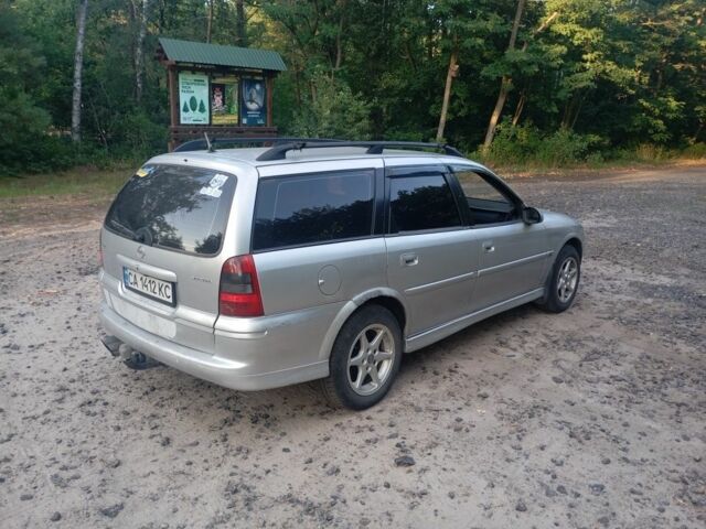 Сірий Опель Астра, об'ємом двигуна 1.8 л та пробігом 260 тис. км за 2650 $, фото 1 на Automoto.ua