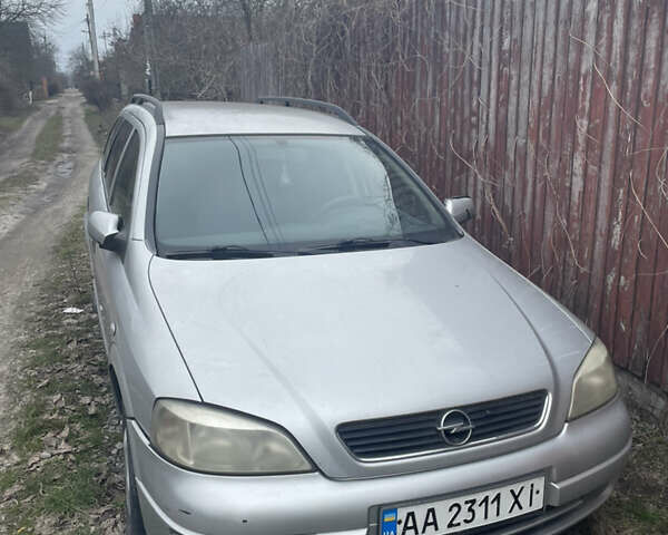 Серый Опель Астра, объемом двигателя 1.6 л и пробегом 280 тыс. км за 2900 $, фото 1 на Automoto.ua
