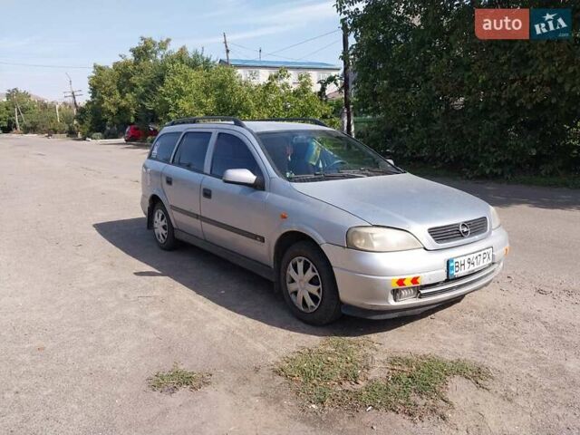 Серый Опель Астра, объемом двигателя 1.69 л и пробегом 315 тыс. км за 3999 $, фото 1 на Automoto.ua