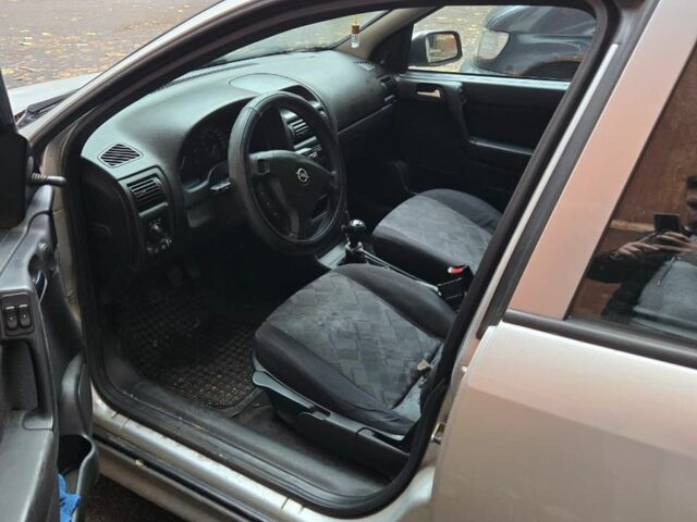 Опель Астра 2001 в Краматорске на Automoto.ua Серый Опель Астра, объемом двигателя 0 л и пробегом 239 тыс. км за 1200 $, фото 1 на Automoto.ua