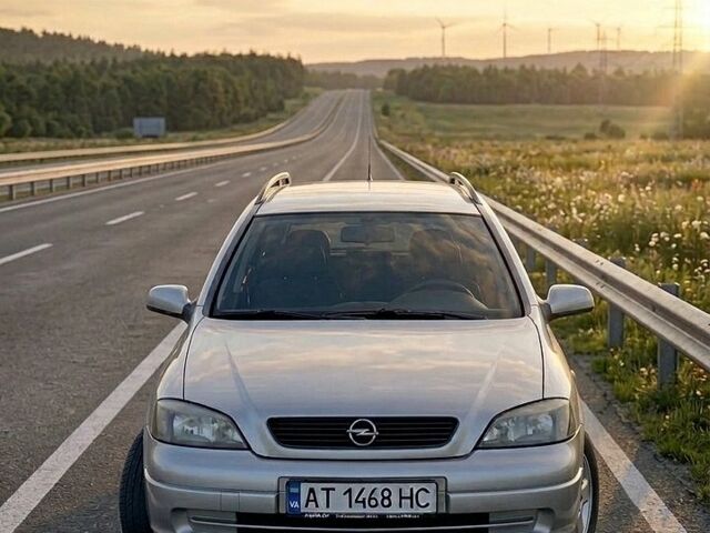 Сірий Опель Астра, об'ємом двигуна 1.6 л та пробігом 242 тис. км за 4100 $, фото 1 на Automoto.ua
