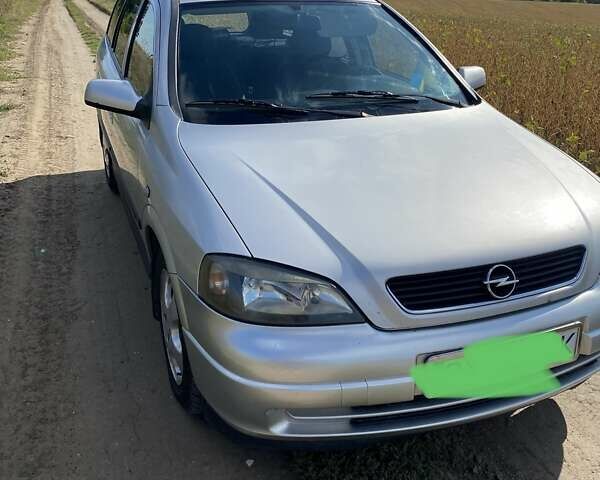 Серый Опель Астра, объемом двигателя 1.6 л и пробегом 179 тыс. км за 3750 $, фото 1 на Automoto.ua