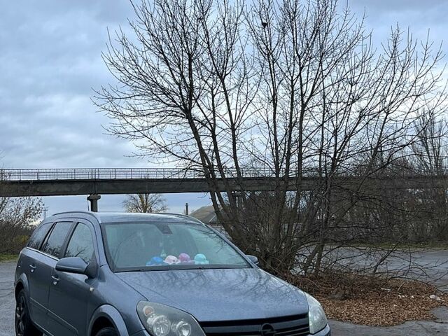 Серый Опель Астра, объемом двигателя 1.9 л и пробегом 0 тыс. км за 4500 $, фото 1 на Automoto.ua