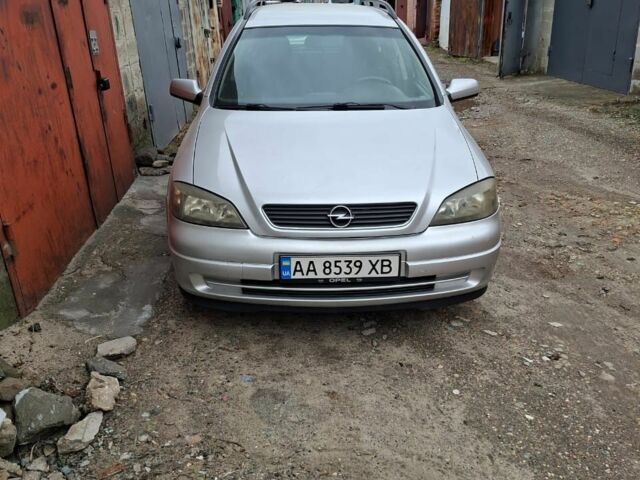 Серый Опель Астра, объемом двигателя 1.7 л и пробегом 310 тыс. км за 3100 $, фото 1 на Automoto.ua