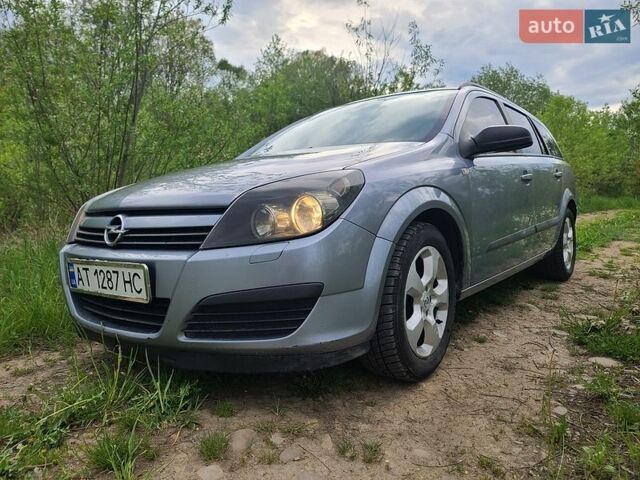 Серый Опель Астра, объемом двигателя 1.6 л и пробегом 207 тыс. км за 3900 $, фото 1 на Automoto.ua