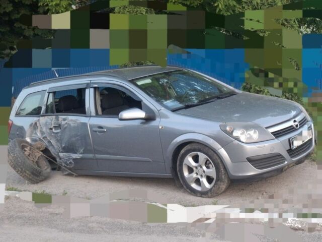 Сірий Опель Астра, об'ємом двигуна 1.6 л та пробігом 295 тис. км за 1950 $, фото 1 на Automoto.ua