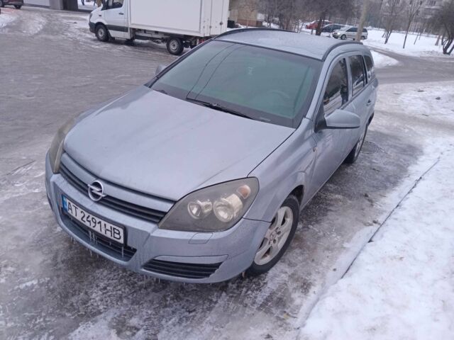Серый Опель Астра, объемом двигателя 1.7 л и пробегом 350 тыс. км за 3450 $, фото 1 на Automoto.ua