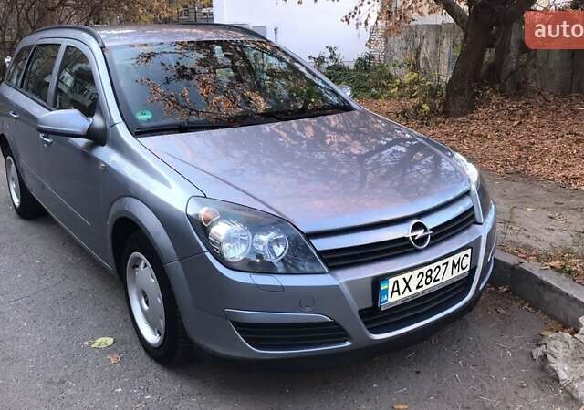 Сірий Опель Астра, об'ємом двигуна 1.6 л та пробігом 253 тис. км за 5500 $, фото 1 на Automoto.ua