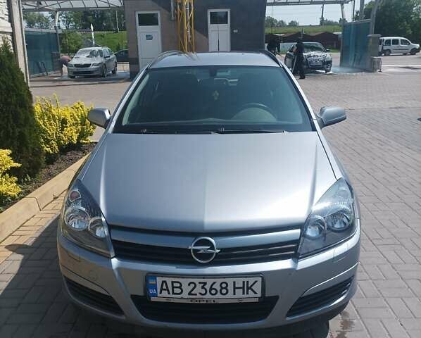 Сірий Опель Астра, об'ємом двигуна 1.6 л та пробігом 216 тис. км за 5500 $, фото 1 на Automoto.ua