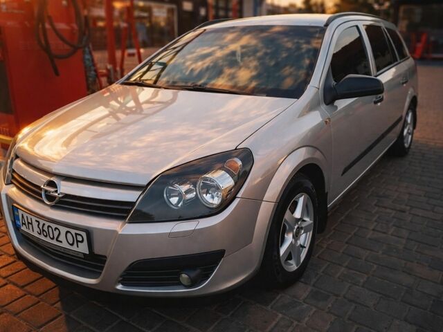 Серый Опель Астра, объемом двигателя 1.4 л и пробегом 250 тыс. км за 4500 $, фото 1 на Automoto.ua