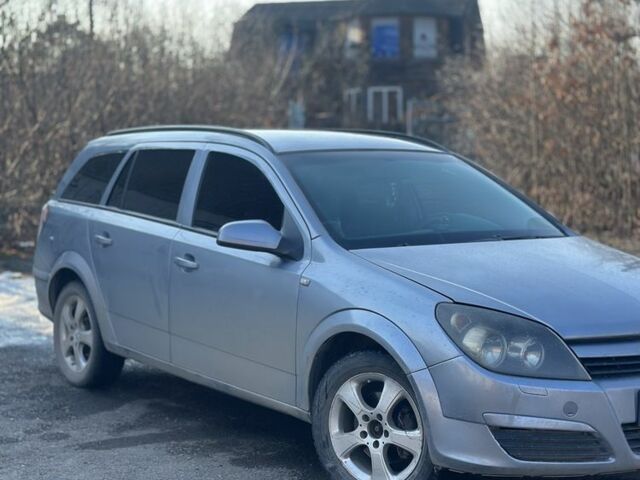 Серый Опель Астра, объемом двигателя 1.7 л и пробегом 358 тыс. км за 3400 $, фото 1 на Automoto.ua