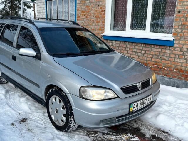 Серый Опель Астра, объемом двигателя 1.6 л и пробегом 400 тыс. км за 2650 $, фото 1 на Automoto.ua