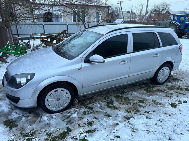 Серый Опель Астра, объемом двигателя 1.6 л и пробегом 340 тыс. км за 4200 $, фото 1 на Automoto.ua