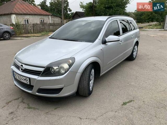 Серый Опель Астра, объемом двигателя 1.8 л и пробегом 205 тыс. км за 5000 $, фото 1 на Automoto.ua