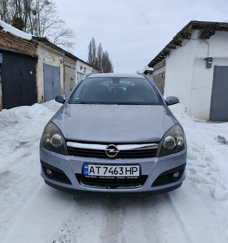 Серый Опель Астра, объемом двигателя 1.8 л и пробегом 210 тыс. км за 4000 $, фото 1 на Automoto.ua
