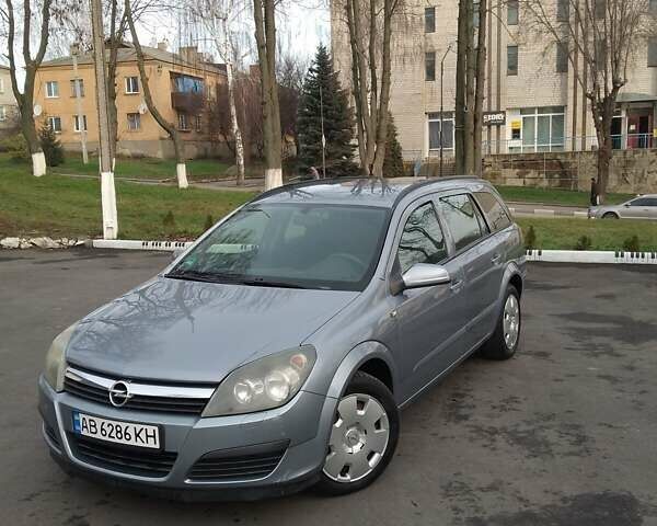 Сірий Опель Астра, об'ємом двигуна 1.6 л та пробігом 215 тис. км за 4500 $, фото 1 на Automoto.ua