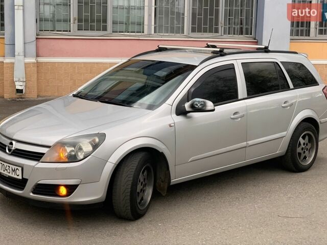 Сірий Опель Астра, об'ємом двигуна 1.6 л та пробігом 271 тис. км за 5000 $, фото 1 на Automoto.ua