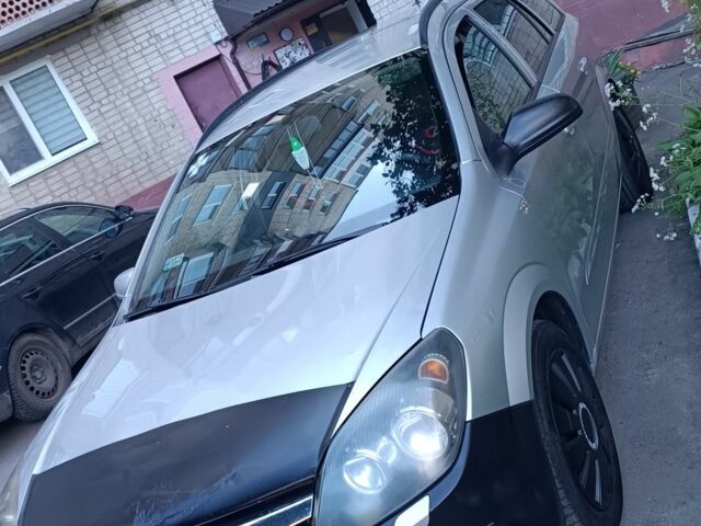 Серый Опель Астра, объемом двигателя 1.9 л и пробегом 330 тыс. км за 1850 $, фото 1 на Automoto.ua