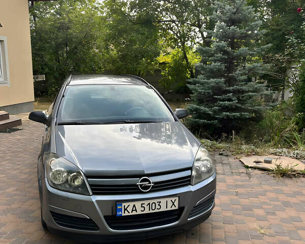 Серый Опель Астра, объемом двигателя 1.6 л и пробегом 238 тыс. км за 6500 $, фото 1 на Automoto.ua
