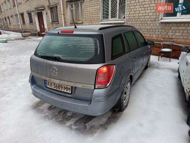 Серый Опель Астра, объемом двигателя 1.6 л и пробегом 247 тыс. км за 4400 $, фото 1 на Automoto.ua