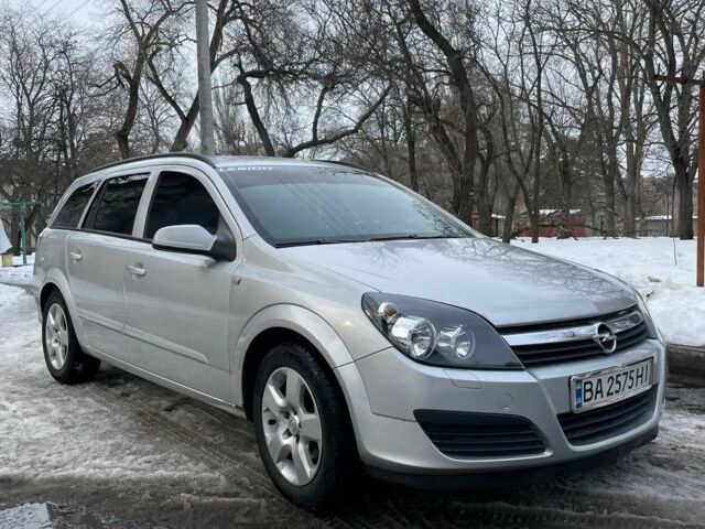 Серый Опель Астра, объемом двигателя 1.6 л и пробегом 275 тыс. км за 5500 $, фото 1 на Automoto.ua
