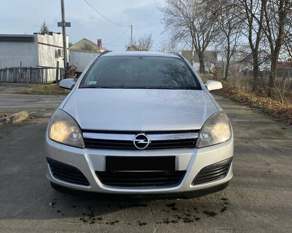 Серый Опель Астра, объемом двигателя 1.3 л и пробегом 360 тыс. км за 2150 $, фото 1 на Automoto.ua