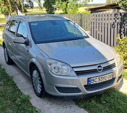 Серый Опель Астра, объемом двигателя 1.6 л и пробегом 290 тыс. км за 3900 $, фото 1 на Automoto.ua