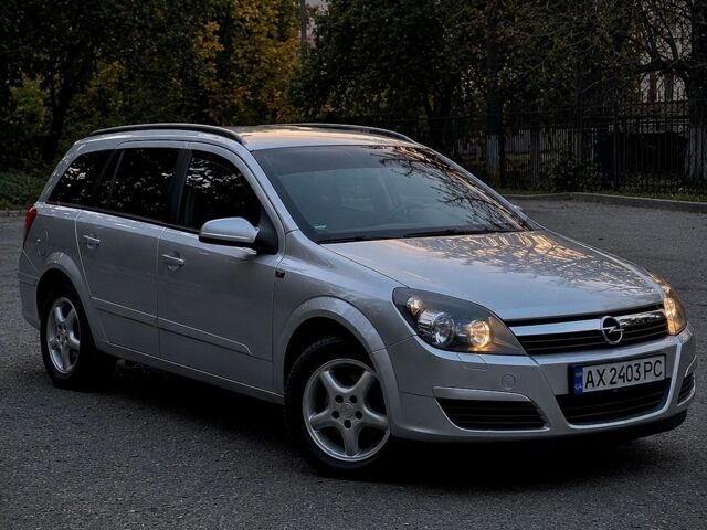 Сірий Опель Астра, об'ємом двигуна 1.8 л та пробігом 218 тис. км за 4400 $, фото 1 на Automoto.ua