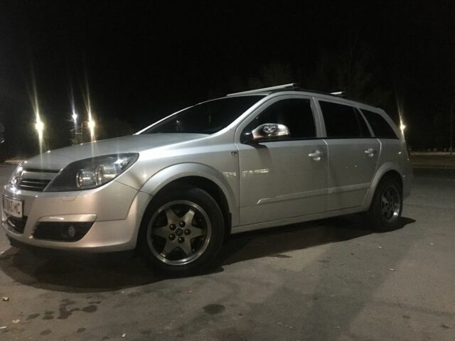 Серый Опель Астра, объемом двигателя 1.6 л и пробегом 270 тыс. км за 5450 $, фото 1 на Automoto.ua