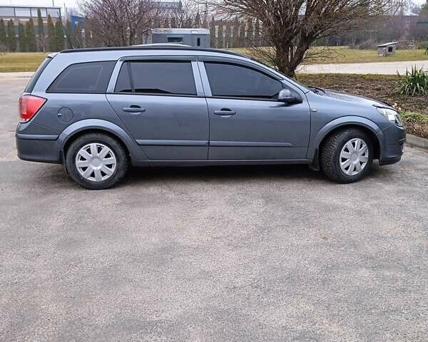 Серый Опель Астра, объемом двигателя 0 л и пробегом 255 тыс. км за 4950 $, фото 1 на Automoto.ua