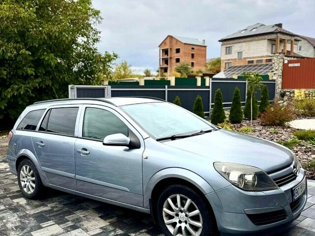 Сірий Опель Астра, об'ємом двигуна 1.6 л та пробігом 0 тис. км за 4000 $, фото 1 на Automoto.ua