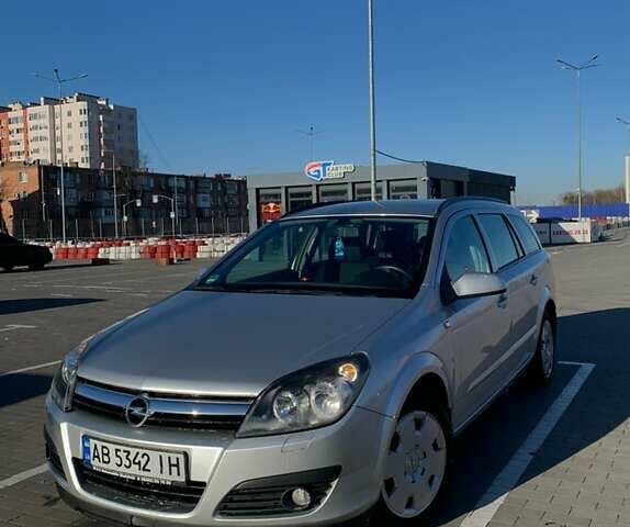 Сірий Опель Астра, об'ємом двигуна 1.6 л та пробігом 265 тис. км за 4600 $, фото 1 на Automoto.ua