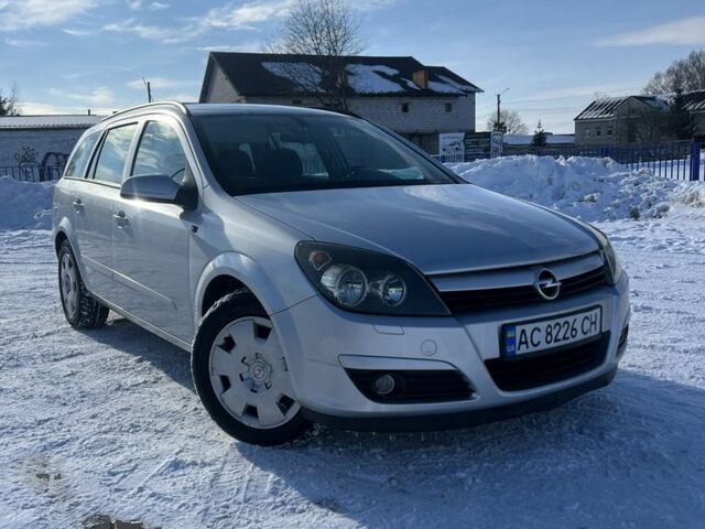 Серый Опель Астра, объемом двигателя 1.7 л и пробегом 315 тыс. км за 3999 $, фото 1 на Automoto.ua