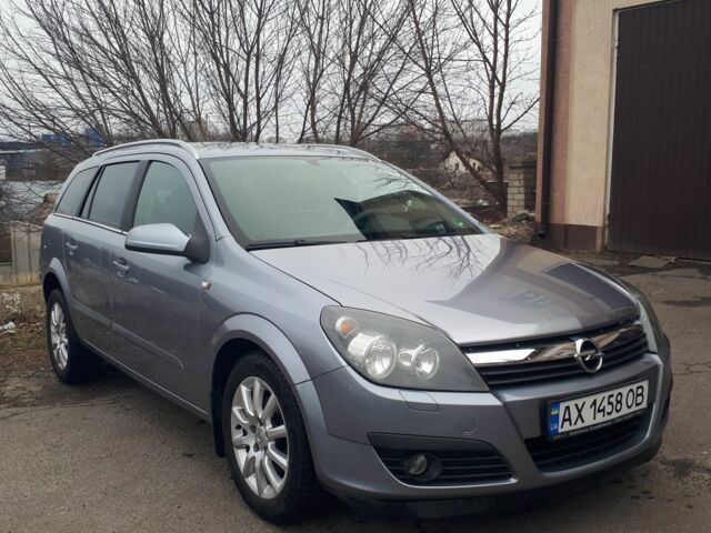 Серый Опель Астра, объемом двигателя 0 л и пробегом 214 тыс. км за 5200 $, фото 1 на Automoto.ua