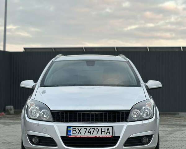 Серый Опель Астра, объемом двигателя 1.8 л и пробегом 192 тыс. км за 4899 $, фото 1 на Automoto.ua