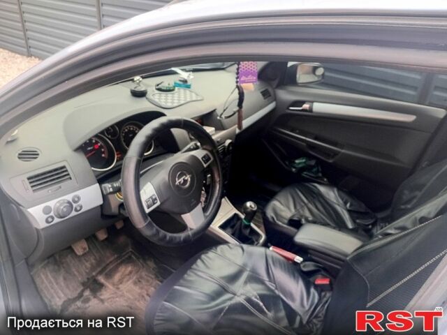 Серый Опель Астра, объемом двигателя 1.6 л и пробегом 223 тыс. км за 5500 $, фото 1 на Automoto.ua