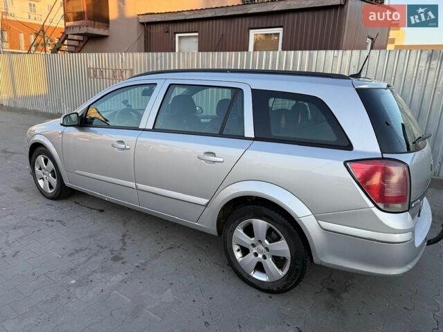 Сірий Опель Астра, об'ємом двигуна 1.69 л та пробігом 225 тис. км за 5000 $, фото 1 на Automoto.ua