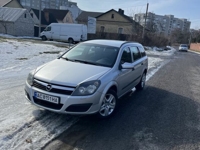 Серый Опель Астра, объемом двигателя 1.9 л и пробегом 278 тыс. км за 3800 $, фото 1 на Automoto.ua