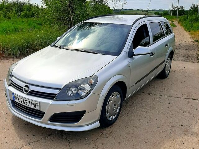 Сірий Опель Астра, об'ємом двигуна 1.6 л та пробігом 296 тис. км за 4500 $, фото 1 на Automoto.ua