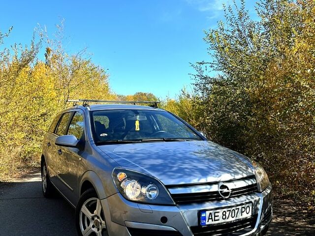 Сірий Опель Астра, об'ємом двигуна 1.6 л та пробігом 280 тис. км за 4200 $, фото 1 на Automoto.ua